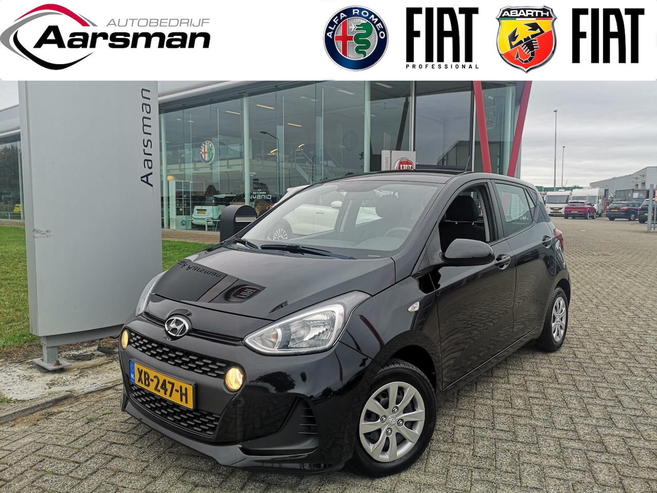 Hyundai i10 - 1.0i Comfort | Navi | Carplay | Airco | Parkeersensoren - AutoWereld.nl