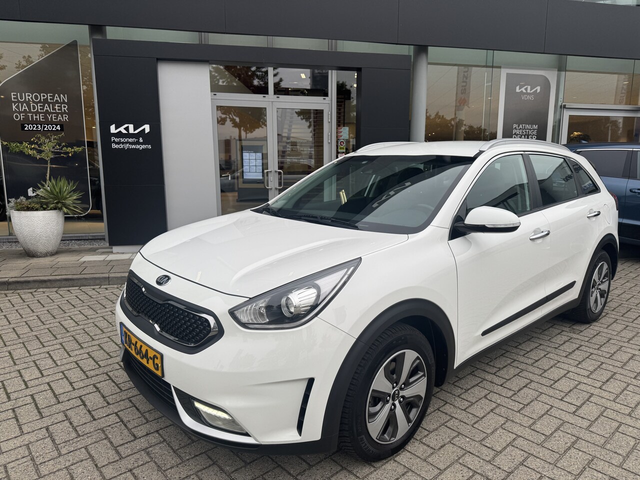 Kia Niro - 1.6 GDi Hybrid First Edition Navi | Cruise | Camera info Frank Eijsbouts 0492-588958 - AutoWereld.nl