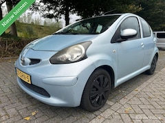 Toyota Aygo - 1.0-12V 5-Deurs met een STEENKOUDE Airco