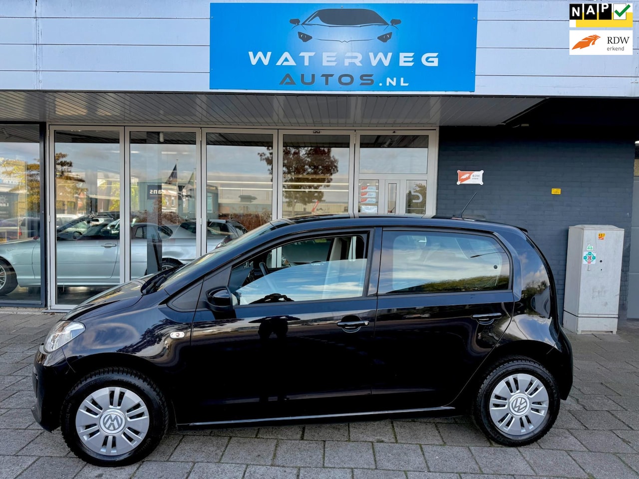 Volkswagen Up! - 1.0 move up! BlueMotion Airco/elektrische ramen - AutoWereld.nl