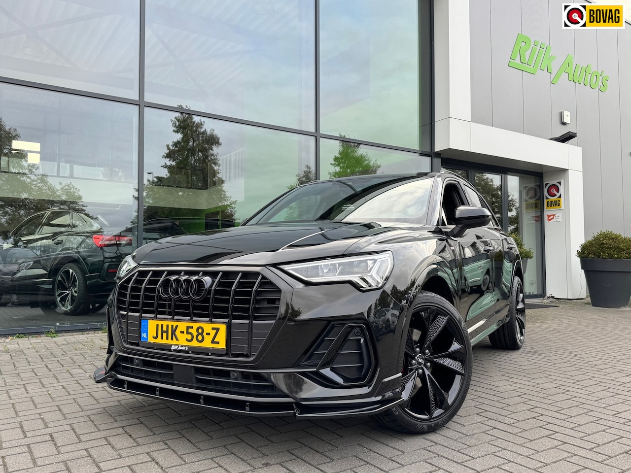 Audi Q3 - 35 TFSI 3X S-Line * Matrix Led * Trekhaak * Keyless * B&O - AutoWereld.nl