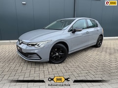 Volkswagen Golf - 1.0 eTSI Automaat Life * Navigatie * Camera * Virtual Cockpit