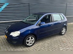 Volkswagen Polo - 1.4-16V AIRCO CRUISE LAGE KM ELEK PAKKET NETTE AUTO CENTRALE DEUR ELECTRISCH RAMEN LM VELG