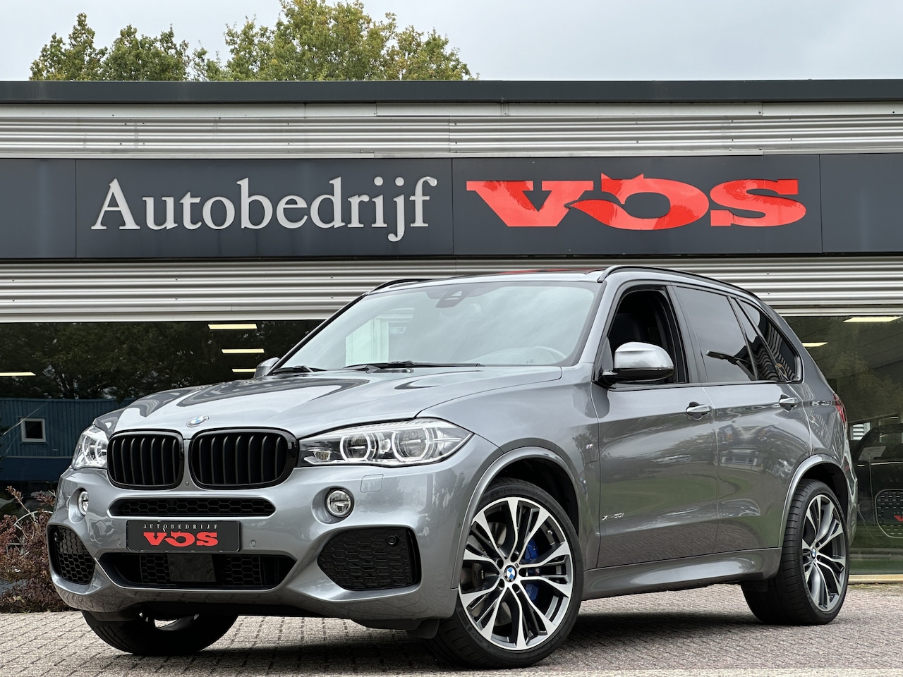BMW X5 - xDrive50i High Executive | M-Sport | 449 pk | B&O | ACC | Panodak - AutoWereld.nl