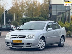 Opel Vectra - 1.8-16V Comfort | Navigatie | Airco | Cruise Control | Bluethooth | Elektrische spiegels e
