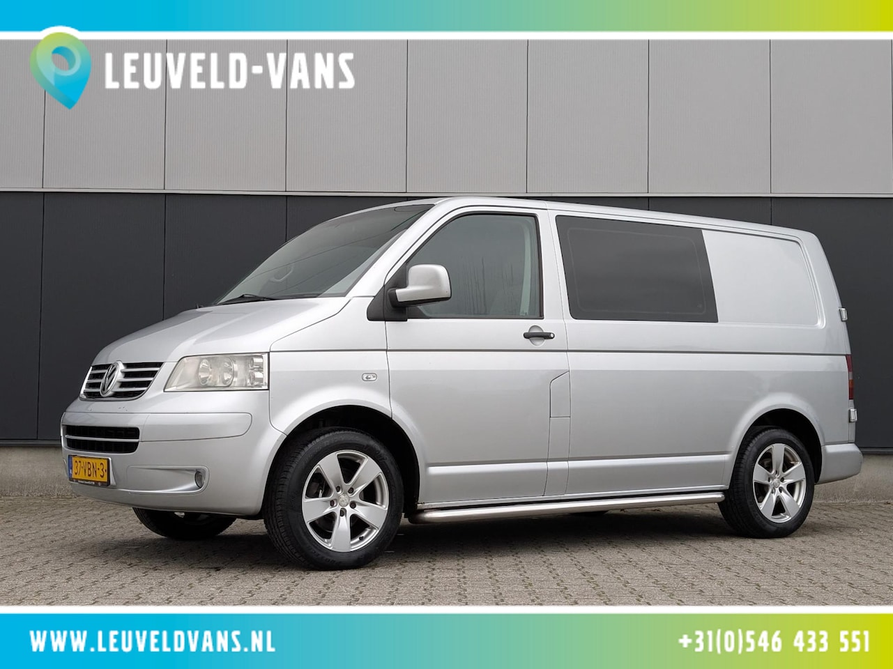 Volkswagen Transporter - 2.5 TDI MARGE DUBBELE CABINE AIRCO CRUISE CARPLAY TREKHAAK - AutoWereld.nl