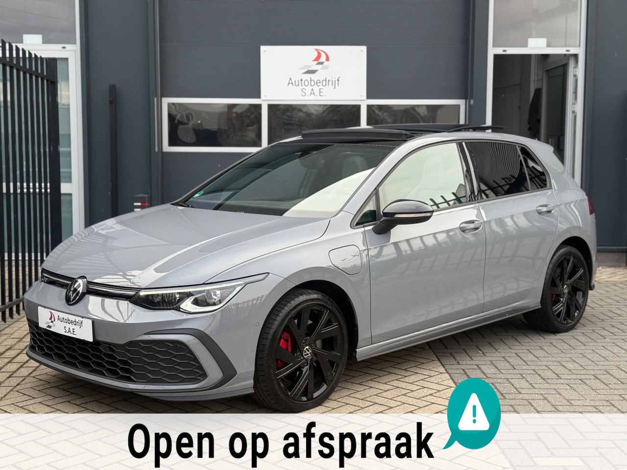 Volkswagen Golf - 1.4 eHybrid GTE 245 pk PANO IQ LIGHT STOELVENTILATIE SFEER CARPLAY - AutoWereld.nl