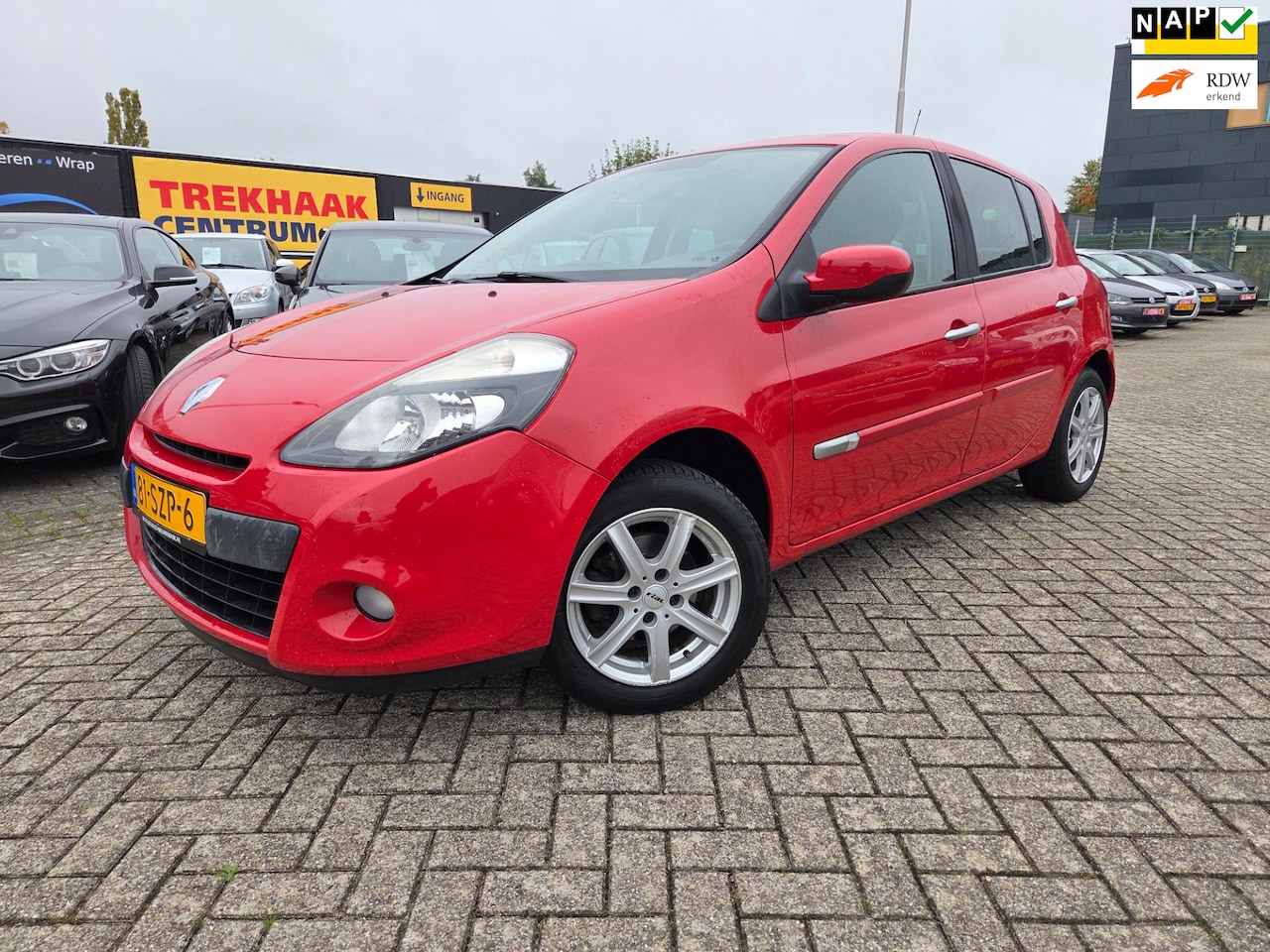 Renault Clio - 1.2 EERS EIGENAR/NIEU DISTRRIEM/NAP AIRCO - AutoWereld.nl