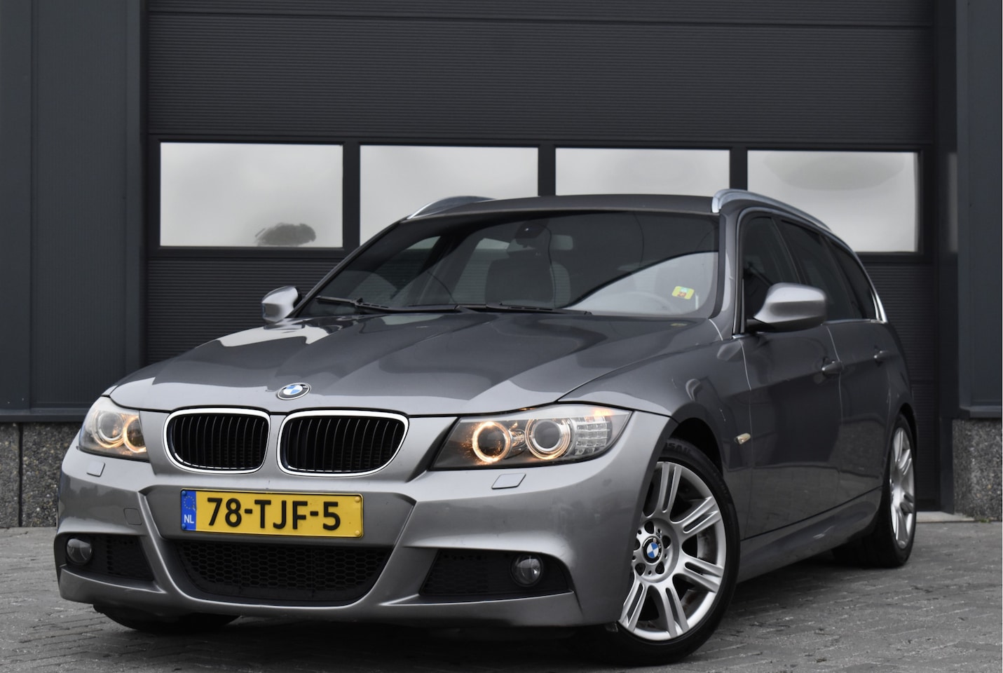 BMW 3-serie Touring - 318i M Sport Edition Automaat Navi - Cruise - Clima - AutoWereld.nl