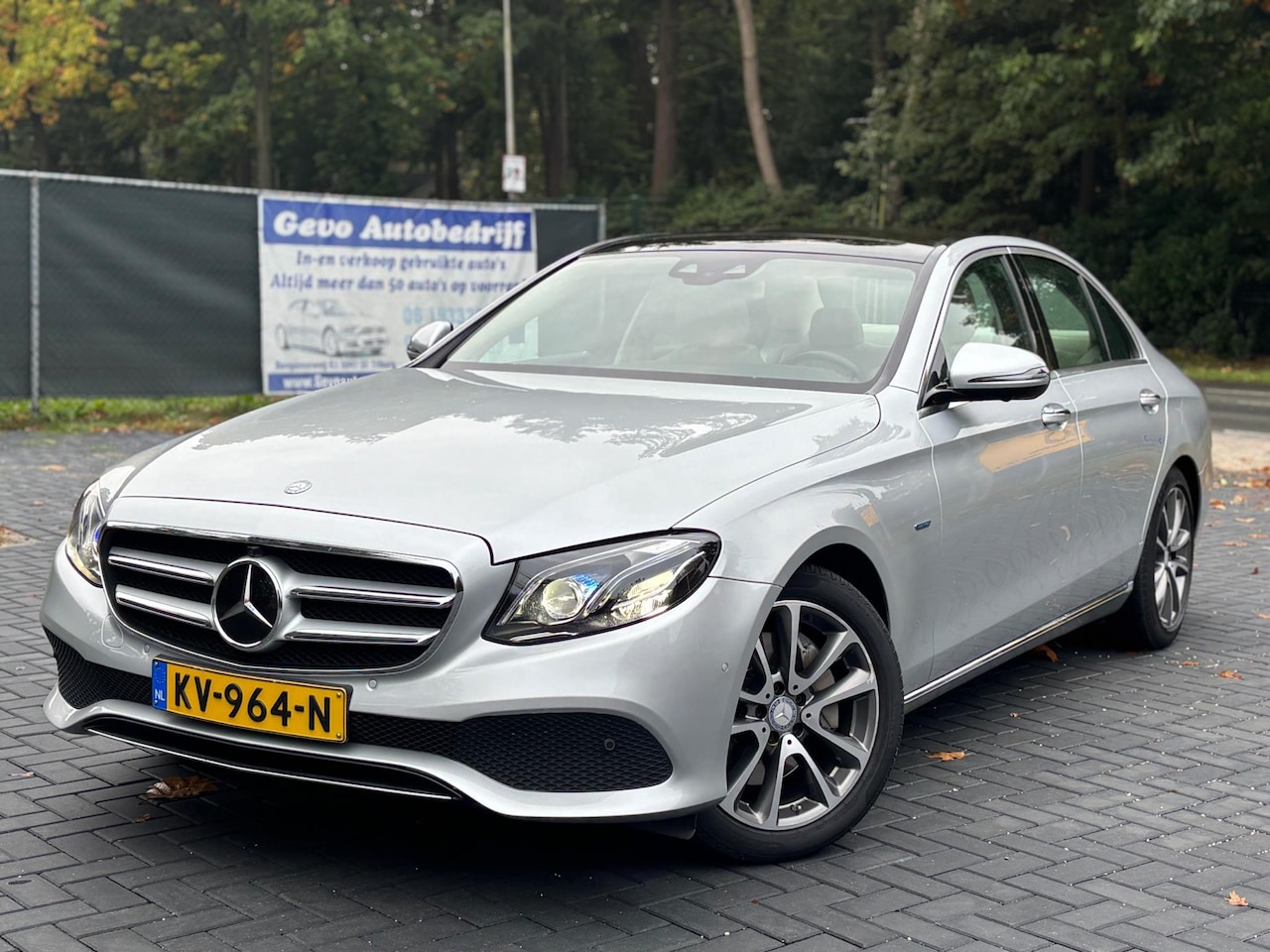 Mercedes-Benz E-klasse - 350 e Lease Edition Prestige Plus/Pano/Leer/Clima/Navi - AutoWereld.nl