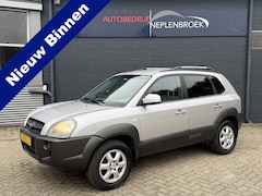 Hyundai Tucson - 2.0i Dynamic Bj 2005 Hoge Zit Trekhaak, 16Inch, Clima, Cruise Nu voor 2950,