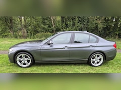 BMW 3-serie - 320i xDrive Executive BMW 320 i 184 pk handgeschakelde liefhebbersauto 54.685 km !
