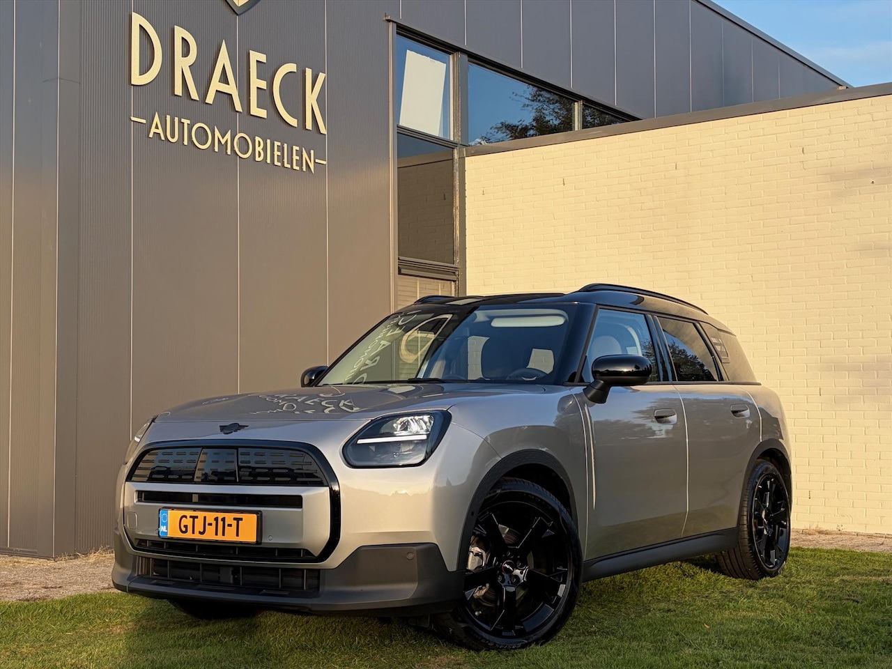 MINI Countryman - Mini (u25) Elektrisch 65 kWh 204pk Aut - AutoWereld.nl