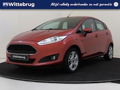 Ford Fiesta - 1.0 Style Ultimate | Navigatie | Parkeerhulp Voor en Achter | Airco |