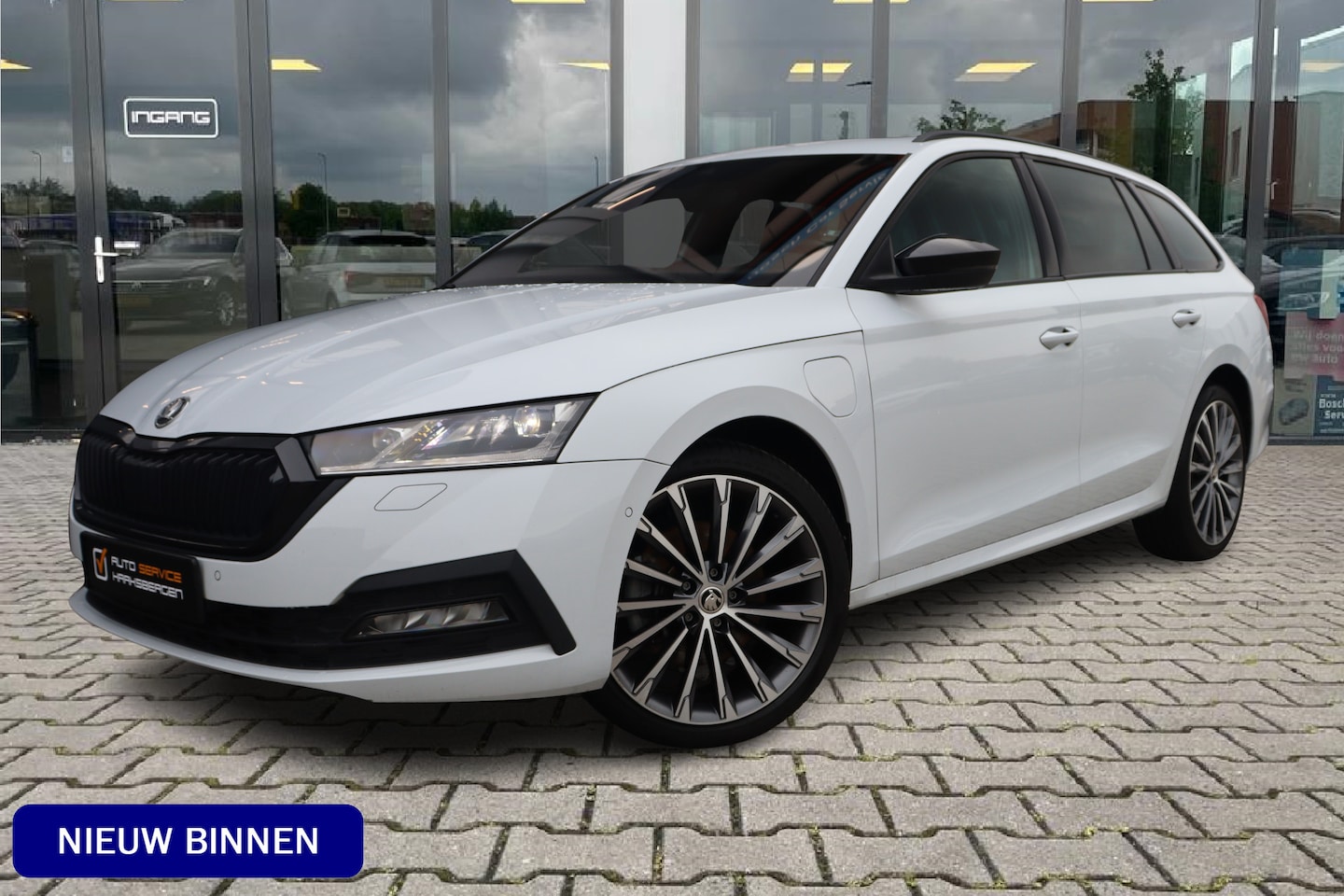 Skoda Octavia Combi - 1.4 TSI iV PHEV Sportline | Pano | Memory | Camera | - AutoWereld.nl