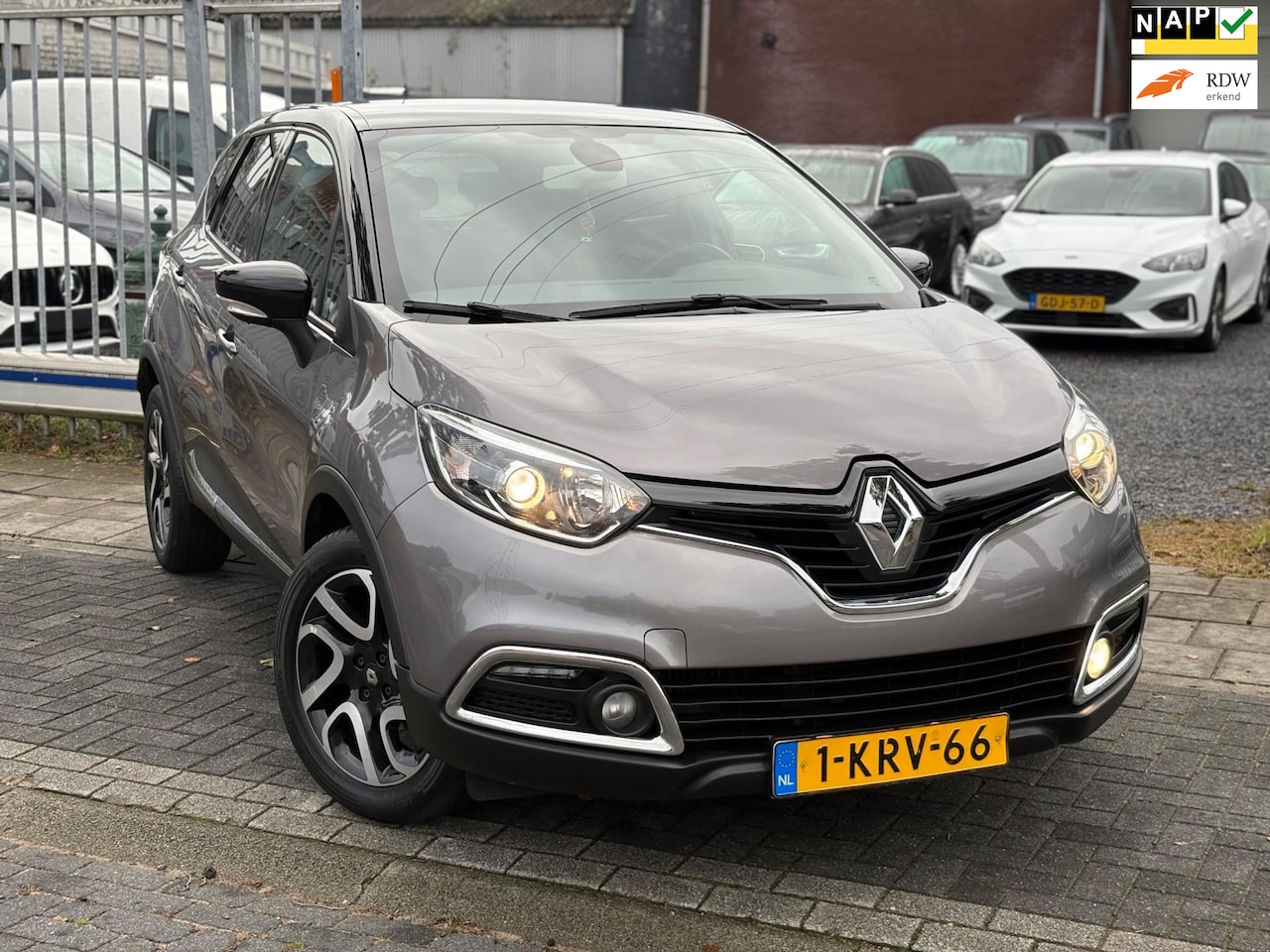 Renault Captur - 0.9 TCe Dynamique | Zeer nette auto | Navigatie | 17” LMV | - AutoWereld.nl