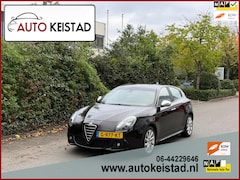 Alfa Romeo Giulietta - 1.4 TURBO AUTOMAAT CLIMA/CRUISE NETTE STAAT