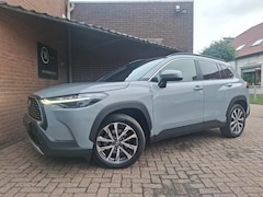 Toyota Corolla Cross - Hybrid 140 Style + Premium Pack Panoramdak / Carplay / Stuurwielverwarming / Camera / Dode