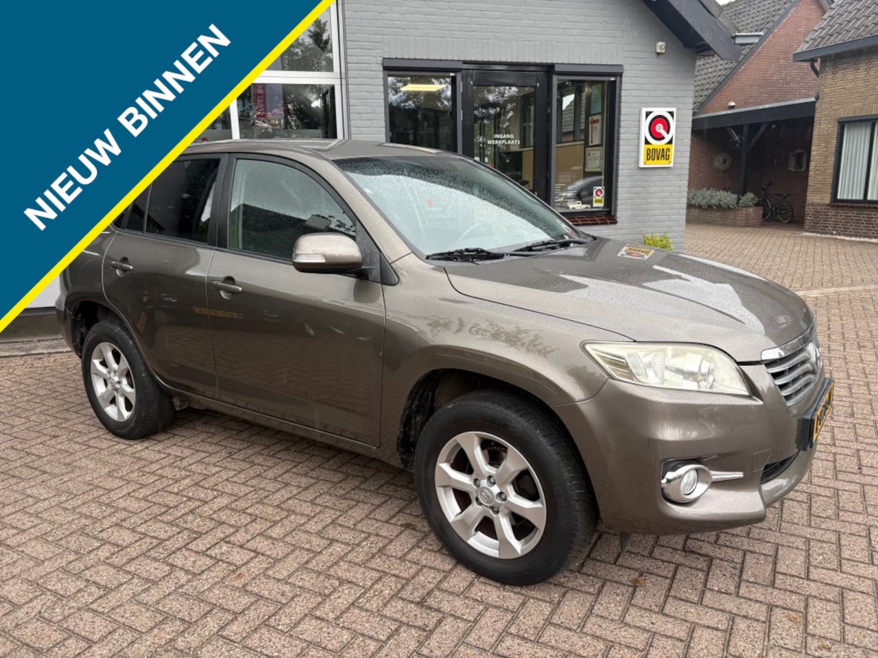 Toyota RAV4 - 2.0 VVTi Dynamic 2WD 2.0 VVTi Dynamic 2WD - AutoWereld.nl