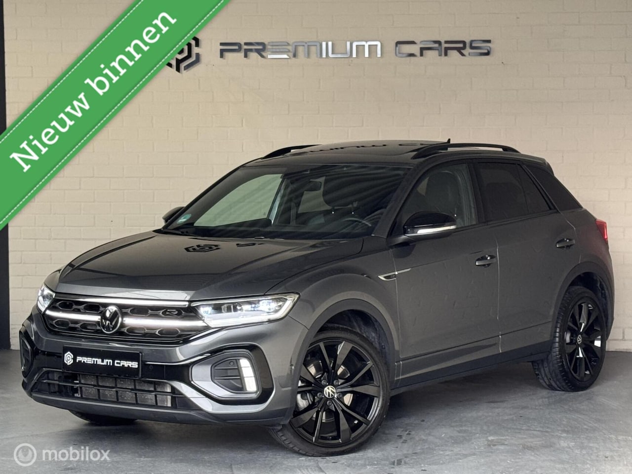 Volkswagen T-Roc - 1.5 TSI 3X R-Line Black pano Keyless IQ LED - AutoWereld.nl