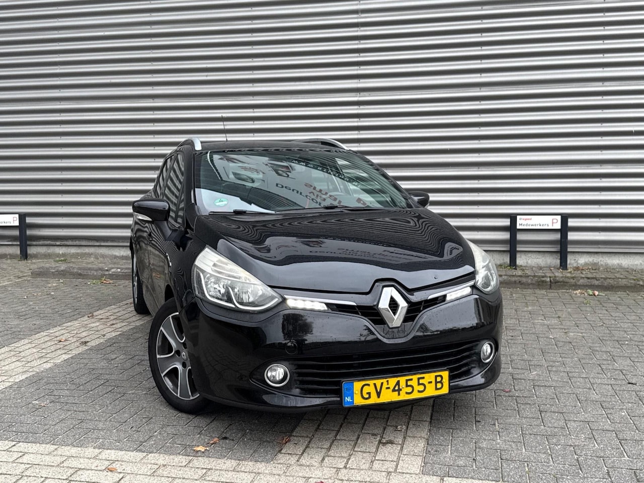Renault Clio Estate - 1.5 dCi ECO Night&Day (bj 2015) R-LINK|NAVI|AIRCO|CRUISE|LMV - AutoWereld.nl