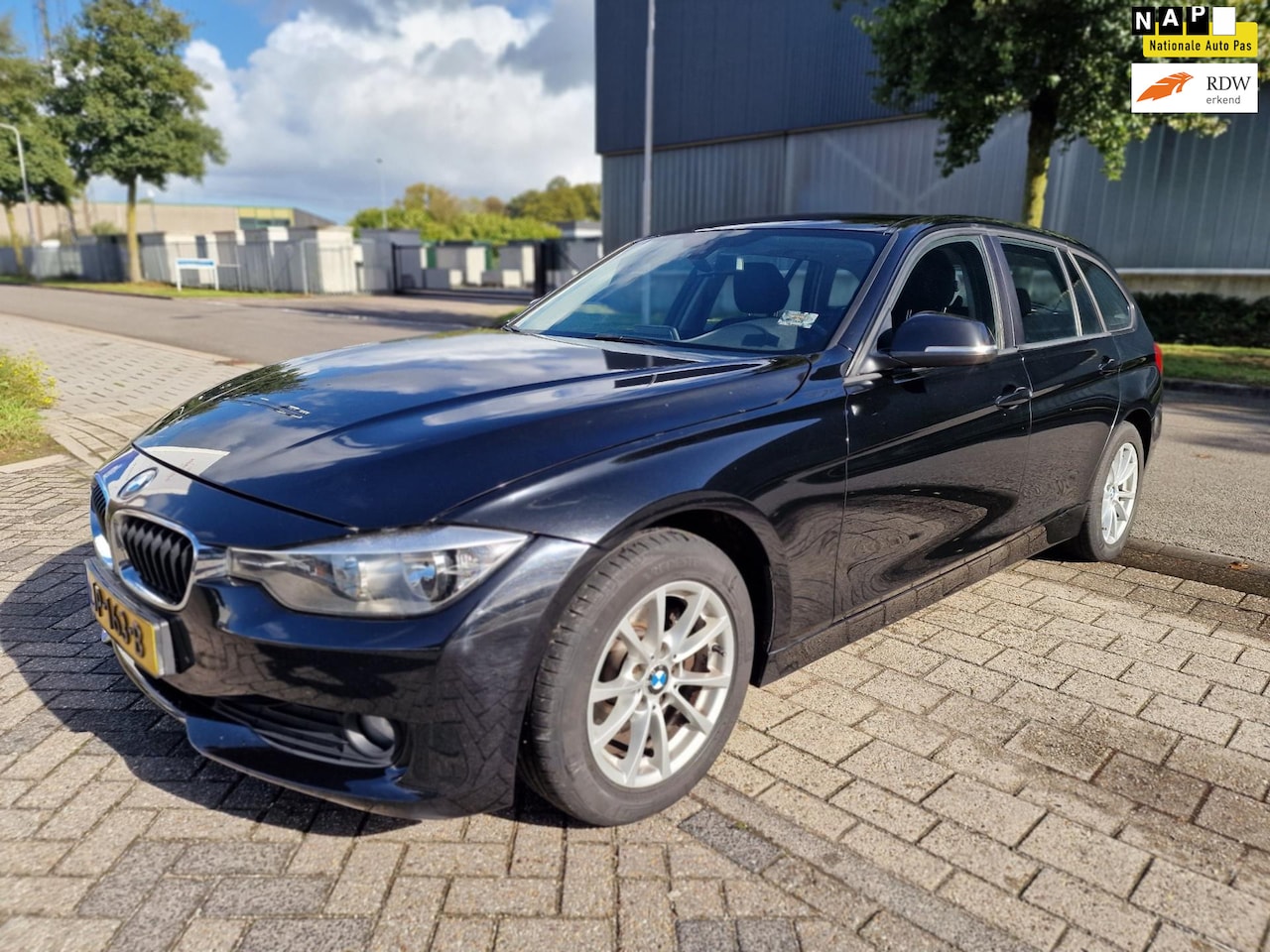 BMW 3-serie Touring - 320d Executive 320d Executive, Apk, Nap, Zeer goed rijdend, Inruil mogelijk. - AutoWereld.nl