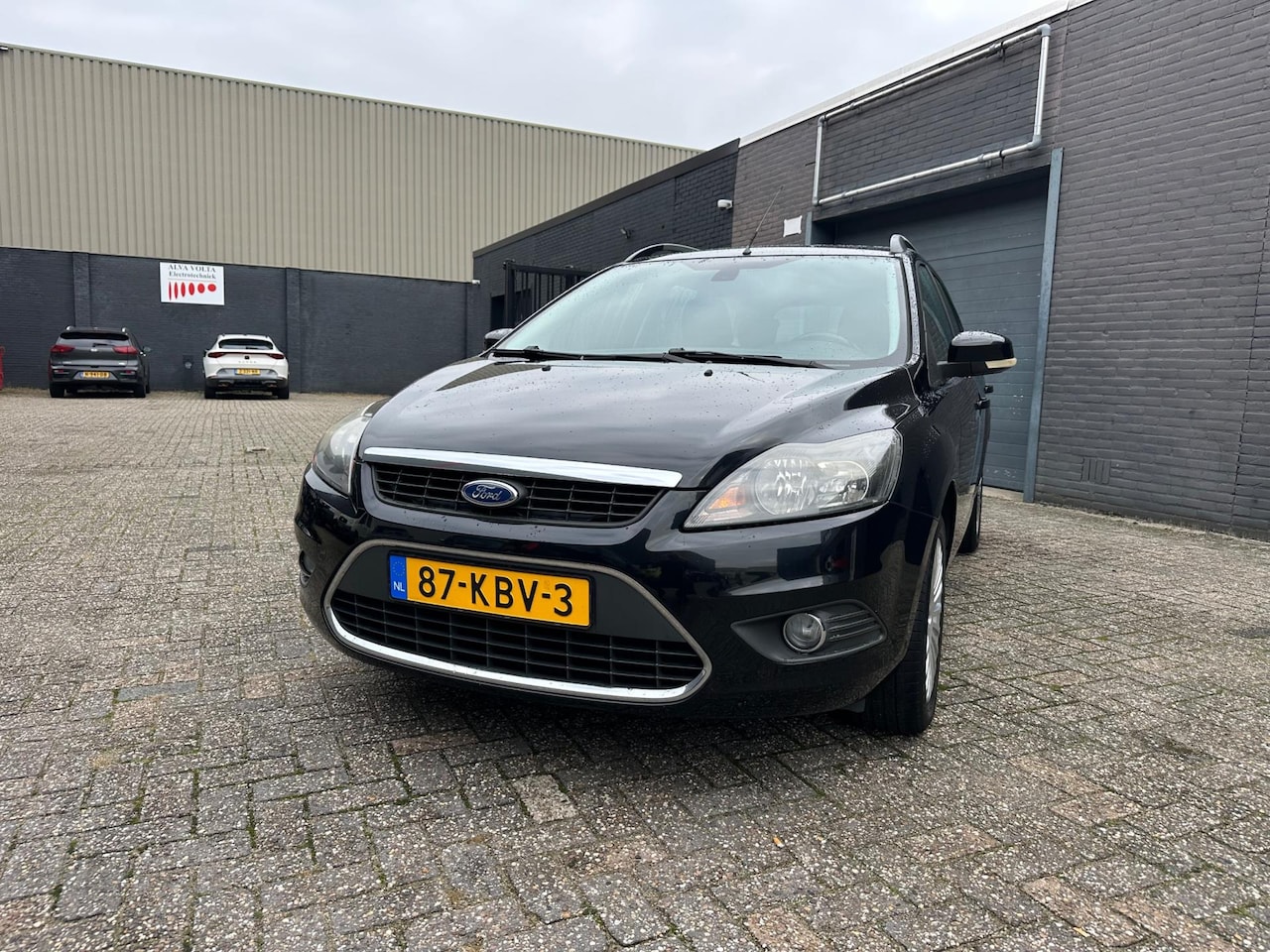 Ford Focus Wagon - 1.6 Titanium Clima Cruise Elek. Pakket LM-Wielen Trekhaak APK NAP. - AutoWereld.nl
