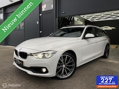 BMW 3-serie Touring - 320D M-SPORT AUT|XENON|PANO|TREKHK|LED|