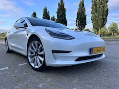 Tesla Model 3 - Long Range AWD Auto Pilot