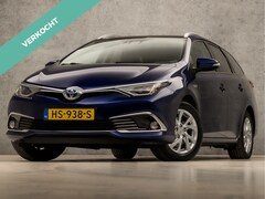 Toyota Auris Touring Sports - 1.8 Hybrid Sport Automaat (PANORAMADAK, GROOT NAVI, LEDER, CAMERA, KEYLESS, SPORTSTOELEN,