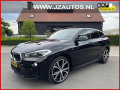 BMW X2 - SDrive20i High Exe M-Pakket Panoramadak leer Navi Head-Up Camera