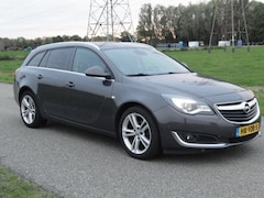 Opel Insignia Sports Tourer - 1.6 CDTI EcoFLEX Edition BJ2015 Met LEER I XENON I NAVIG
