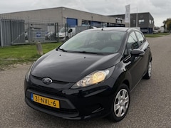 Ford Fiesta - 1.25 Limited 5-DRS Airco Nieuwe distributieriem