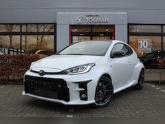 Toyota Yaris - 1.6 GR Performance | Parelmoer wit | Incl. bpm
