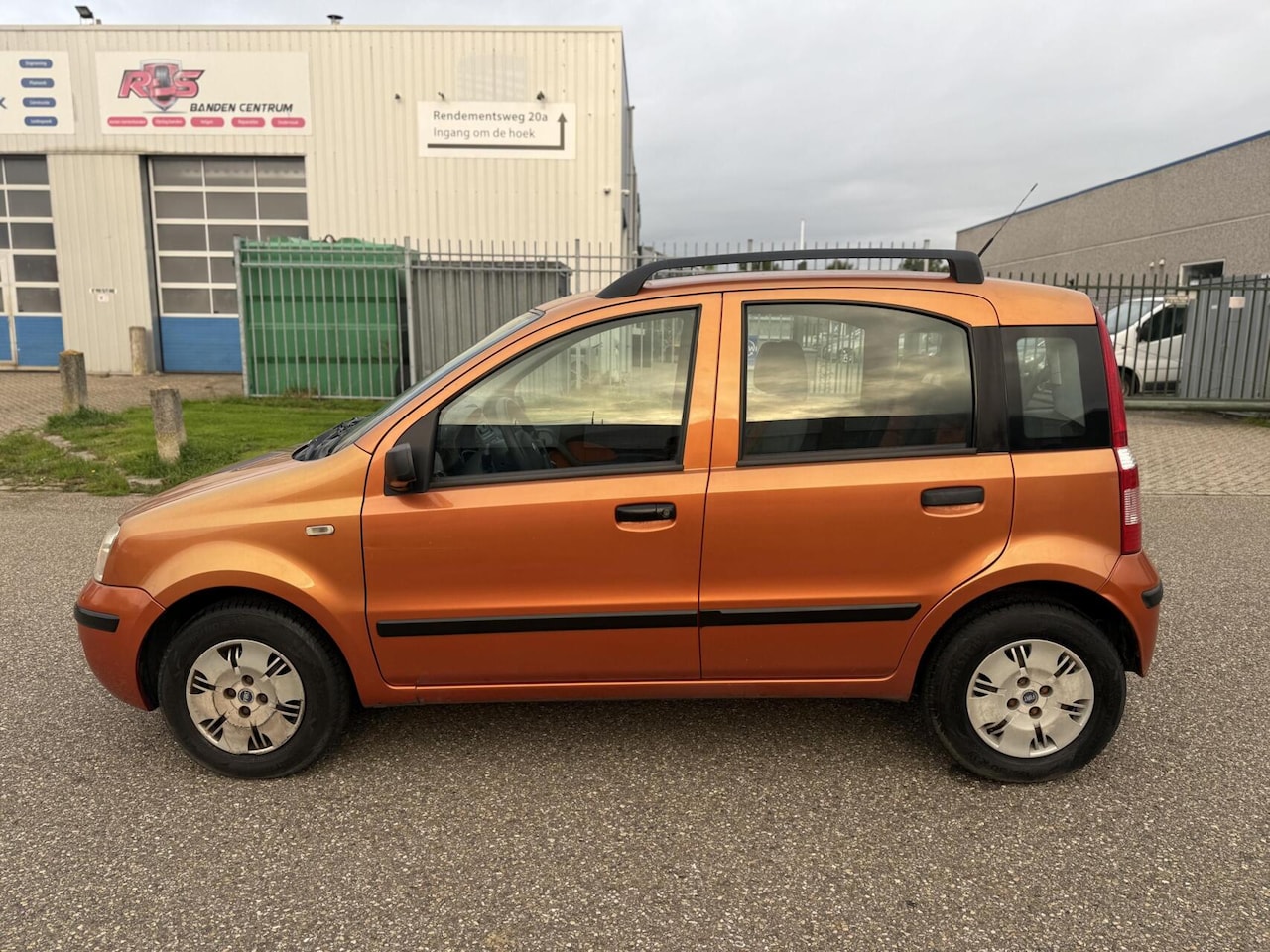 Fiat Panda - 1.2 2008 5-DRS Lage KM Nieuwe APK Elekpakket - AutoWereld.nl