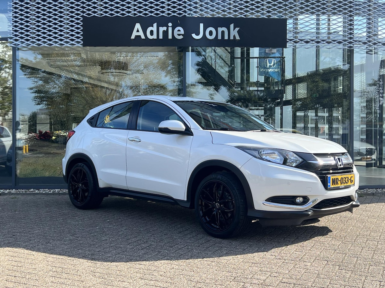 Honda HR-V - 1.5 i-VTEC Elegance | TREKHAAK | 18" LM VELGEN | CLIMATE CONTROLE | STOEL VERWARMING |  NE - AutoWereld.nl