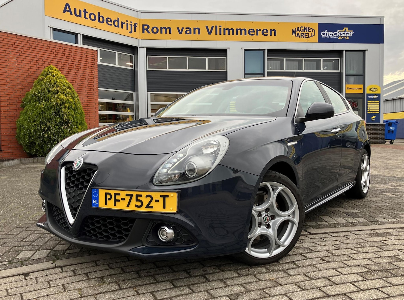 Alfa Romeo Giulietta - 1.4 Turbo MultiAir Super | Super onderhouden | Trekhaak | - AutoWereld.nl