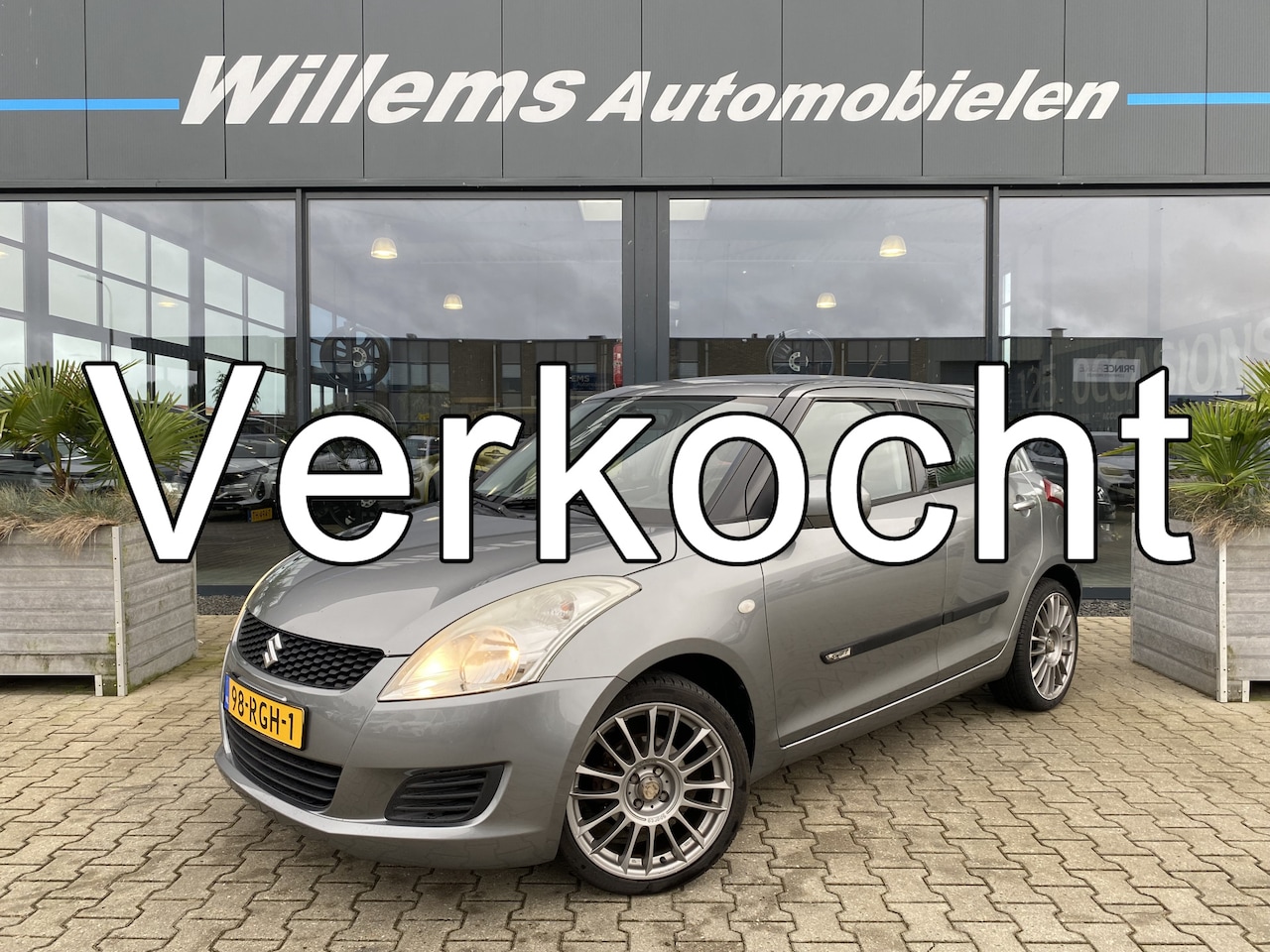 Suzuki Swift - 1.2 Sportsline Airco, Stoelverwarming & Radio - AutoWereld.nl