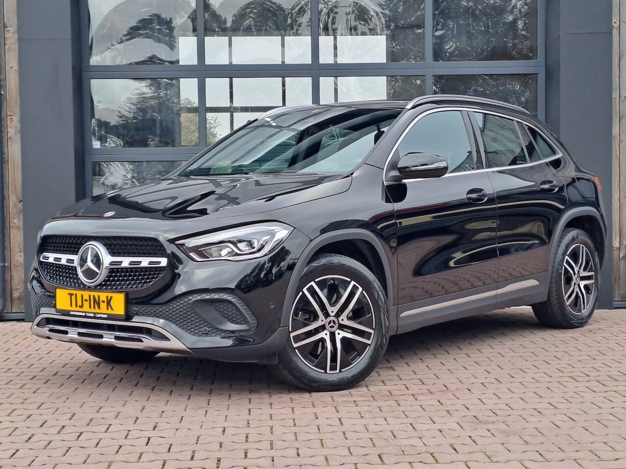Mercedes-Benz GLA-Klasse - 250e Luxury Line PHEV | LED | Trekhaak | Elek. klep | ACC | Camera | Stuur- en stoelverwar - AutoWereld.nl
