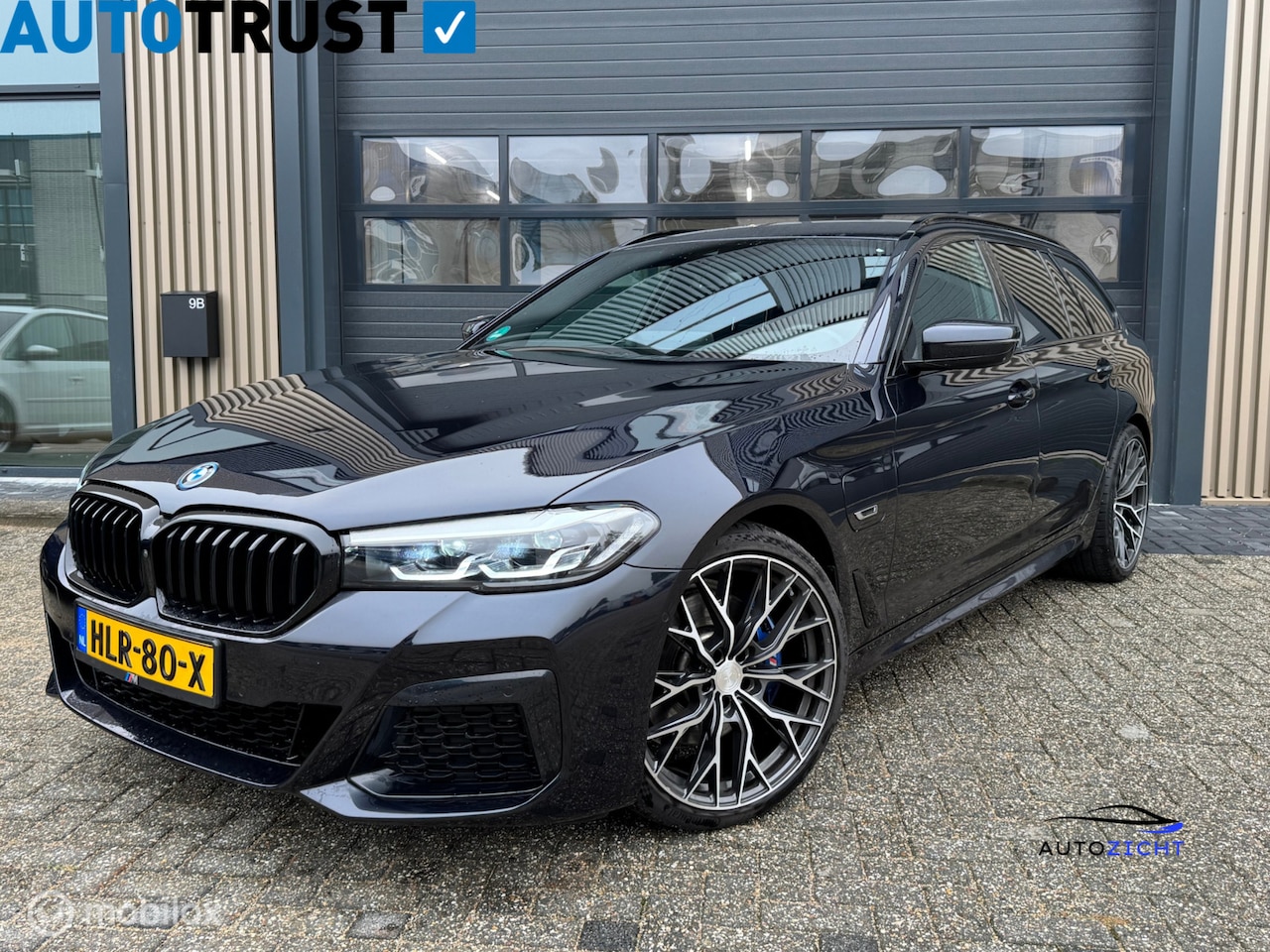 BMW 5-serie Touring - 530e xDrive | M Pakket | 360 Cam | 20'' - AutoWereld.nl