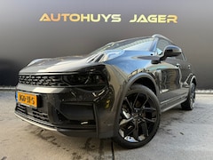 Lynk & Co 01 - 1.5|Pano|Black on Black|Carplay|Stoelverwarming|Memory|Dodehoek|