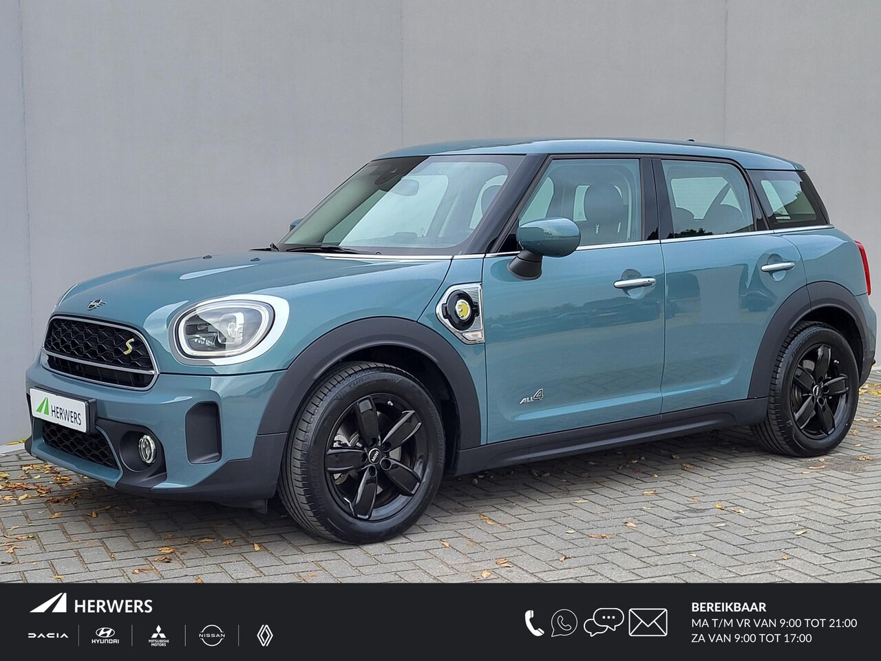 MINI Countryman - Mini 2.0 Cooper S E ALL4 Essential Automaat / Navigatie / Camera / Headup Display / Verwar - AutoWereld.nl