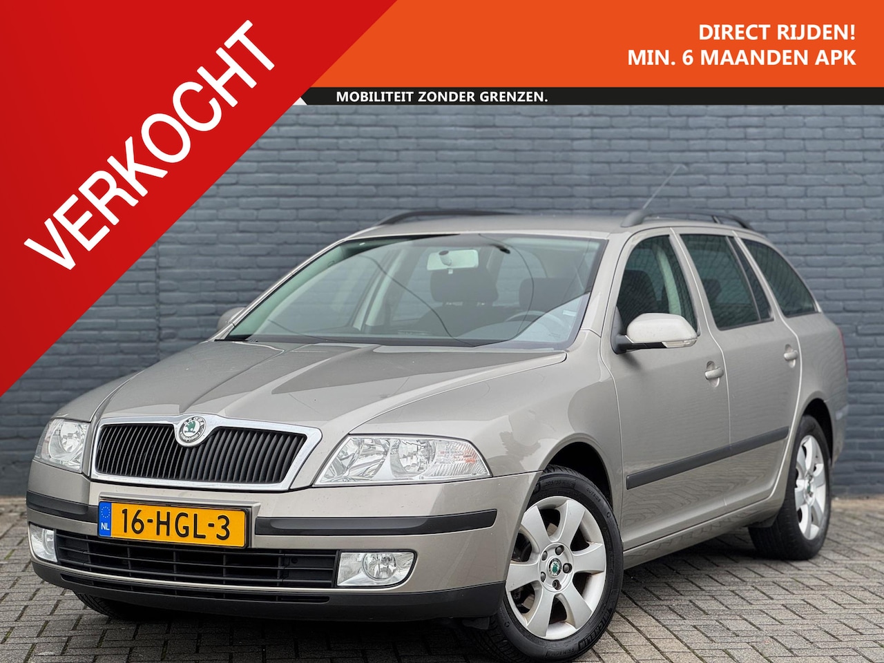 Skoda Octavia Combi - 1.6 FSI Tour | 1ste eig. | Trekhaak | Cruise | Airco - AutoWereld.nl