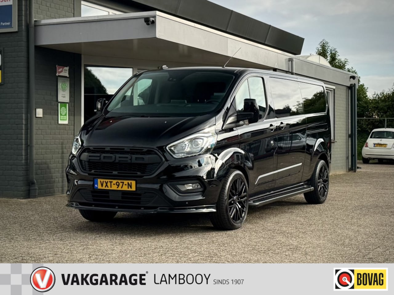 Ford Transit Custom - 340 2.0 TDCI L2H1 130PK Standkachel Trekhaak Camera Stoelverwarm - AutoWereld.nl