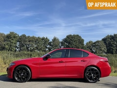 Alfa Romeo Giulia - 2.0 T Veloce Q4 Rosso, Pano, 19 inch, Vol