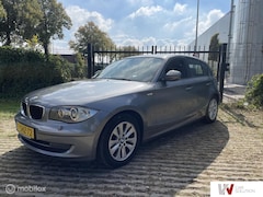 BMW 1-serie - 118d High Executive AUTOMAAT XENON PANO CLIMA