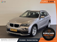 BMW X1 - sDrive20i Executive Automaat Leder Trekhaak Navigatie Parkeersensoren achter Xenon Cruise