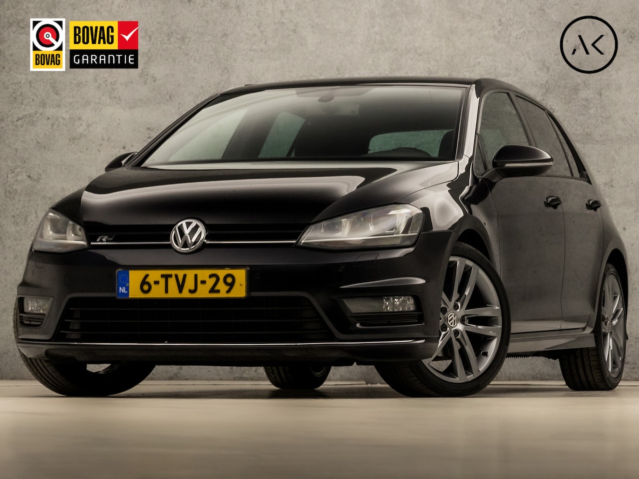 Volkswagen Golf - 1.4 TSI R-Line Sport (2X R-LINE, NAVIGATIE, CLIMATE, XENON, CRUISE, ALCANTARA, SPORTSTOELE - AutoWereld.nl