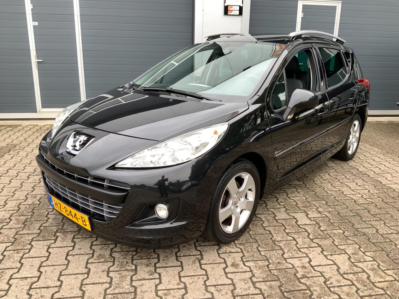 Peugeot 207 SW - 1.4 VTi Airco Panodak Trekhaak APK 10-2026 - AutoWereld.nl