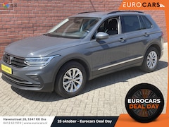 Volkswagen Tiguan - 1.5 TSI DSG 150pk Life | Navigatie | Apple Carplay/Android Auto | Parkeersensoren | Adapti